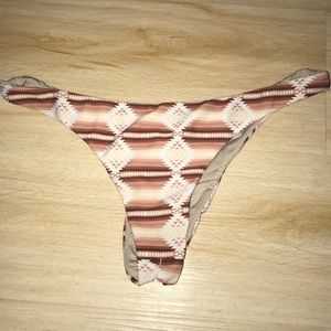 ACACIA bottoms size MEDIUM